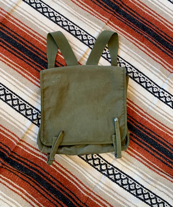 Vintage military canvas backpack Gem