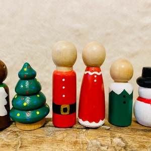 Holiday Peg People- Set of 6