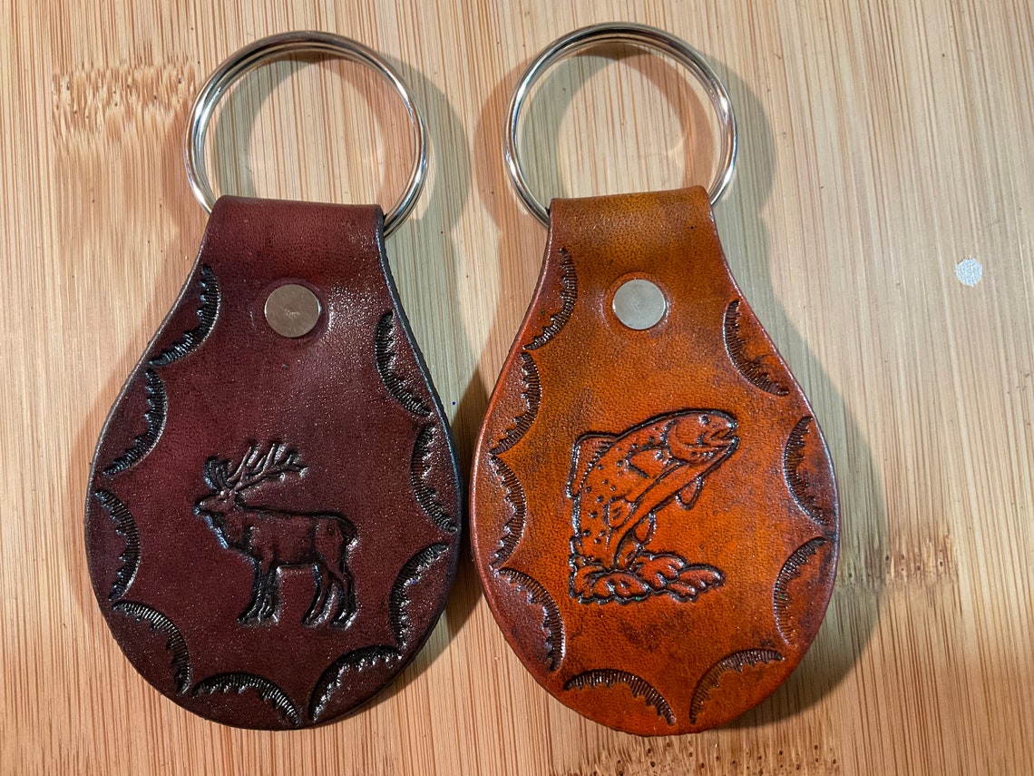 American Wildlife Keychain. 14 Different Animals. - Etsy