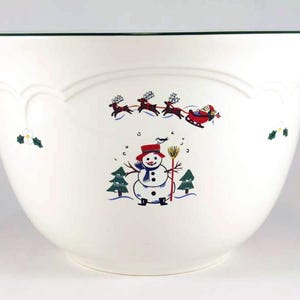 Pfaltzgraff Snow Village - Round Great Bowl for service - RARE pieces