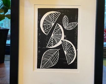 レモンのスライスと葉、手作りのリノカット版画、5x7、白黒、オリジナルアート