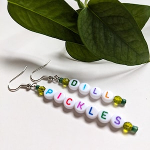 Pendientes de pepinillos con letras, pendientes de pepinillos, pepinillos, amante de los pepinillos, fan de los pepinillos