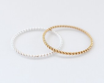 The Santorini Ring | Twist Ring