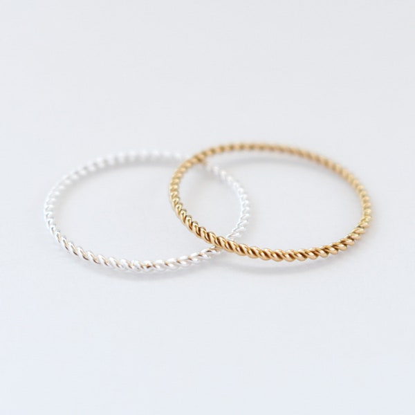 The Santorini Ring | Twist Ring