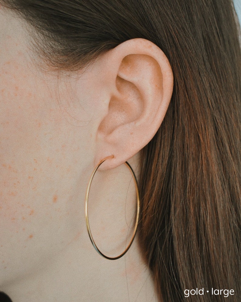 The Nubia Hoops Slim Endless Hoops image 9