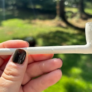 Reproduction Knight Clay Pipe