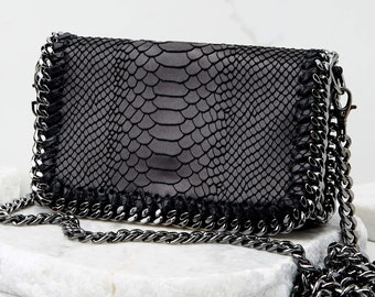 Designer Leather Handbag with Chain Reptile Skin Effect Luxury Modern Classy Purse Crossbody Flap Open Boxy Clutch Evening Bag