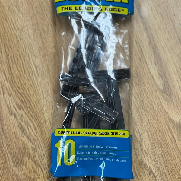 Twin Blade Disposable Razors. Pack of 10.