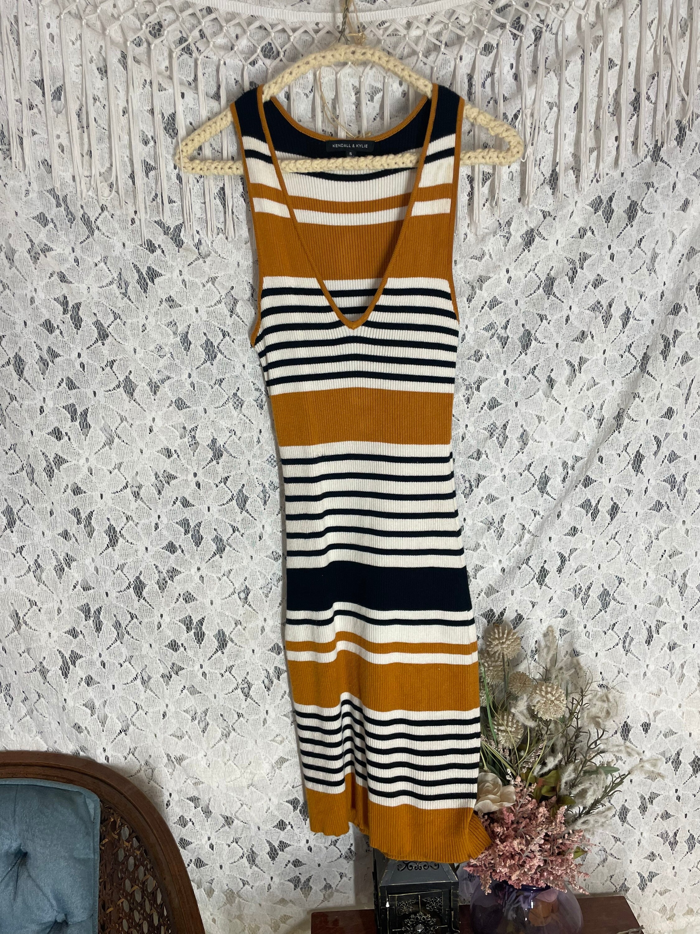 Kendall and kylie striped clearance dress
