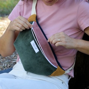 Sac banane en velours côtelé à personnaliser - fait main en France