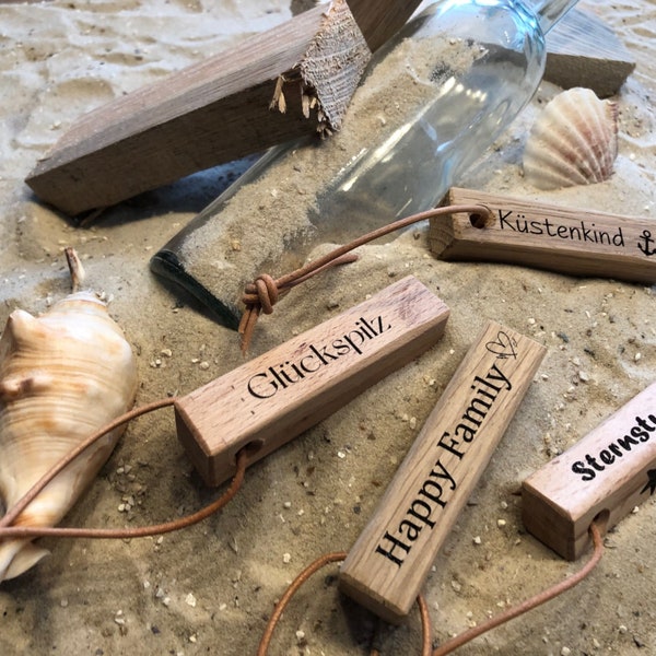 Llavero personalizado de madera con correa de cuero regalo amistad souvenir