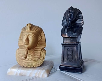 Par de esculturas vintage de bustos de faraós egípcios – Tutancâmon em metal dourado e preto.
