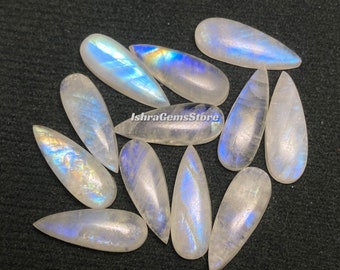 Qualité supérieure ~ 2 pièces bleu brillant arc-en-ciel de pierre de lune cabochon en forme de poire, poli à la main, pierre précieuse en vrac. 6x17 - 7x24 MM. Pour la fabrication de bijoux...