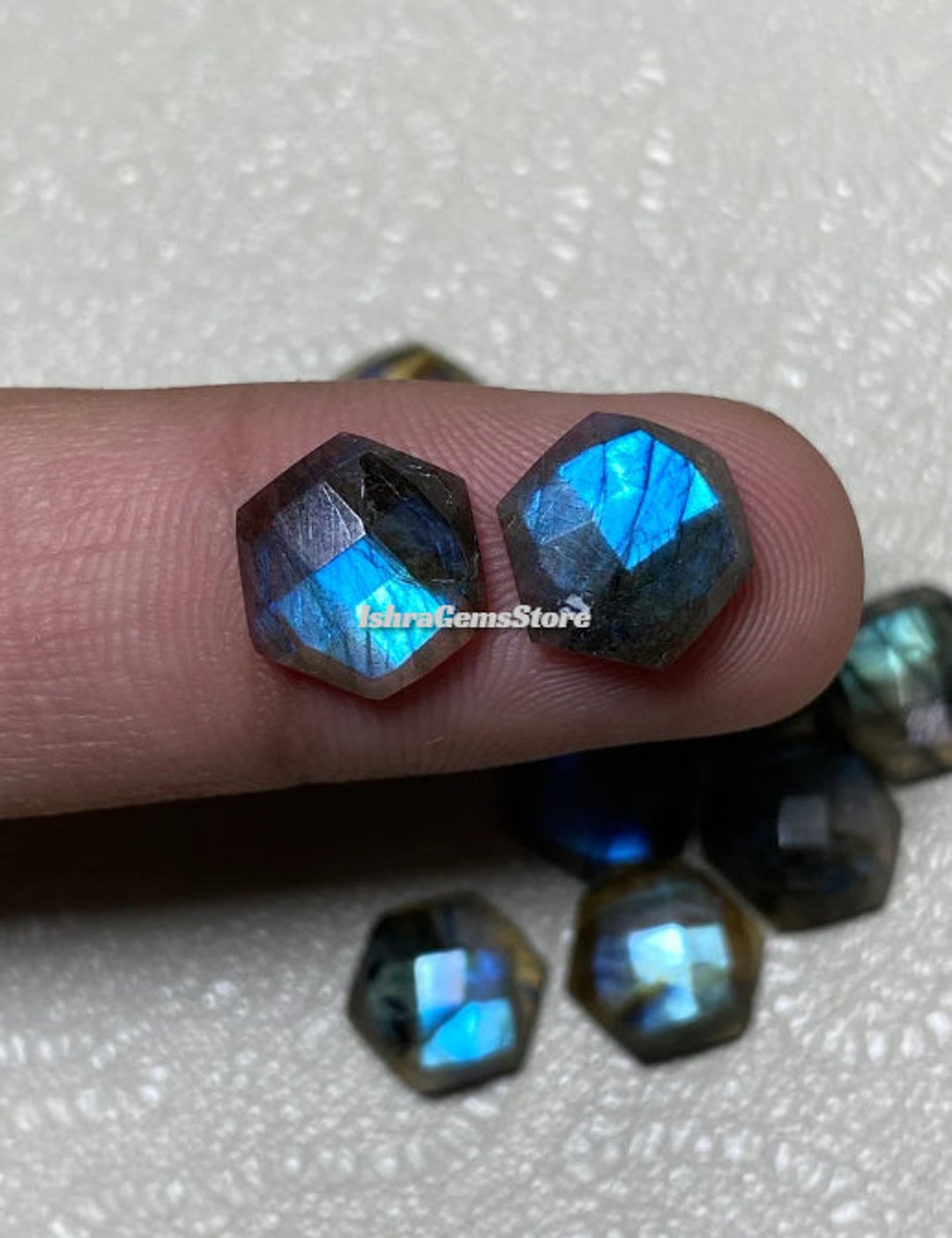 【ラブラドライト】 スネイク シェイプ　B　LABRADORITE SNAKE Labradorite Snake Carving – Rare, High-Flash Stone of