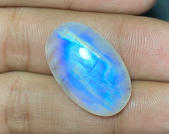 Qualité supérieure !!! Cabochon de pierre de lune arc-en-ciel bleu flashy, poli à la main, pierre précieuse en vrac - 16,50 x 26,50 x 7,50 mm. Forme ovale pour bijoux.