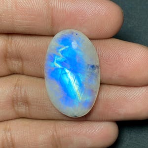 Beautiful Clean Blue Fire White Rainbow Moonstone Oval Shape Cabochon Loose Gemstone - 20x32x8 MM Wonderful Quality For Making Jewelry