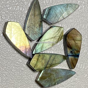 Vibrant Labradorite Gemstone in Kite Shape - Perfect for Jewellery Making - Various Sizes Available - 8x20 - 10x30 MM Double-Sided Flat