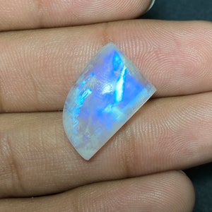 Gorgeous Blue Flashy White Rainbow Moonstone Cabochon Smooth Polish Gemstone Size - 13.50x20x7 MM Fancy Shape For Making Wire Wrap Jewelry