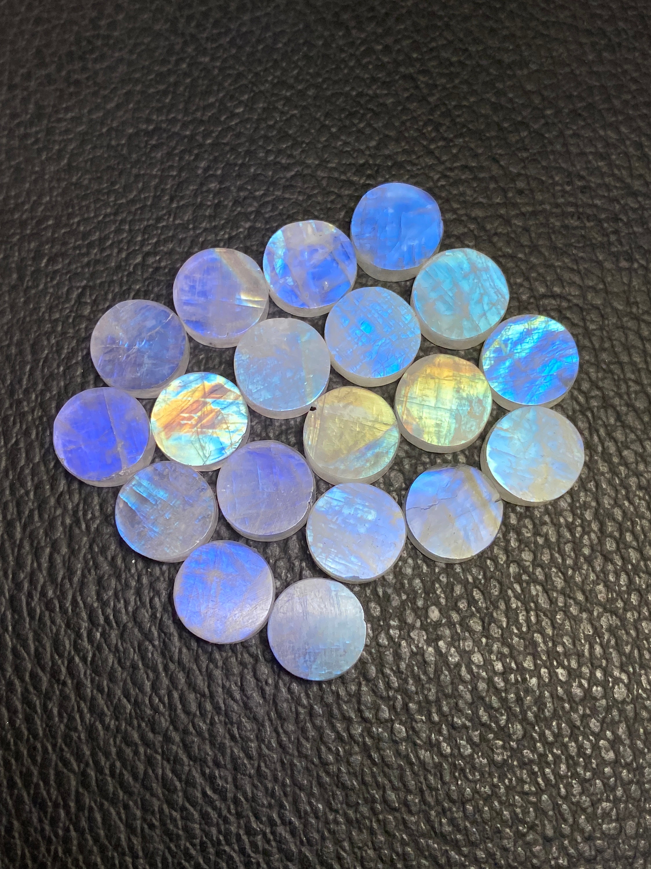 NATURAL BLUE FIRE RAINBOW MOONSTONE 8 MM ROUND CABOCHON LOOSE AAA GEMSTONE LOT ! NATURAL BLUE FIRE RAINBOW MOONSTONE 8 MM ROUND CABOCHON LOOSE AAA GEMSTONE LOT !
