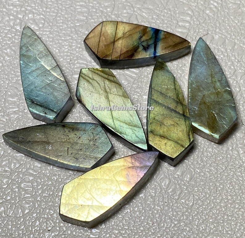 Vibrant Labradorite Gemstone in Kite Shape - Perfect for Jewellery Making - Various Sizes Available - 8x20 - 10x30 MM Double-Sided Flat