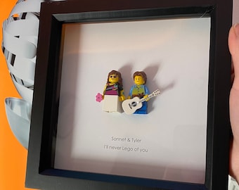 Personalised Custom Figure Picture Frame Valentines Gift Wedding Couples Engagements, Anniversary Present Bride & Groom Mr Mrs Just Married