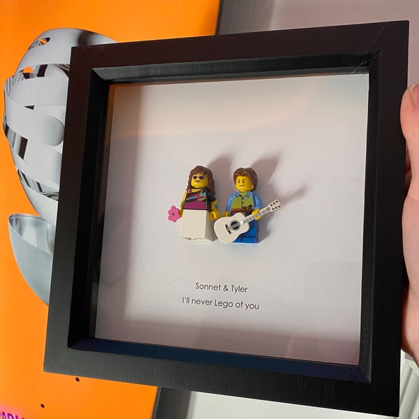 Personalised Custom Figure Picture Frame Valentines Gift Wedding Couples Engagements, Anniversary Present Bride & Groom Mr Mrs Just Married