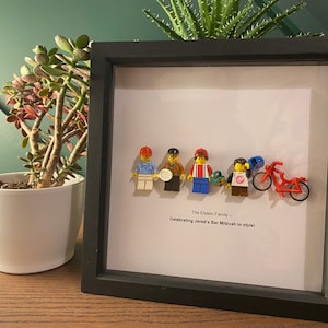 Moldura personalizada feita à mão para mini figuras de pessoas. Retrato de família personalizado, decoração de parede, arte para presente de Natal, prateleiras, presente de aniversário.