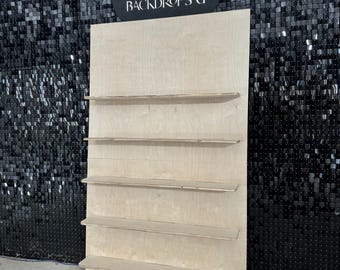 Mini pared de golosinas: Exhibidor de 5 estantes (1,6 m x 0,9 m) - Pared de exhibición emergente independiente
