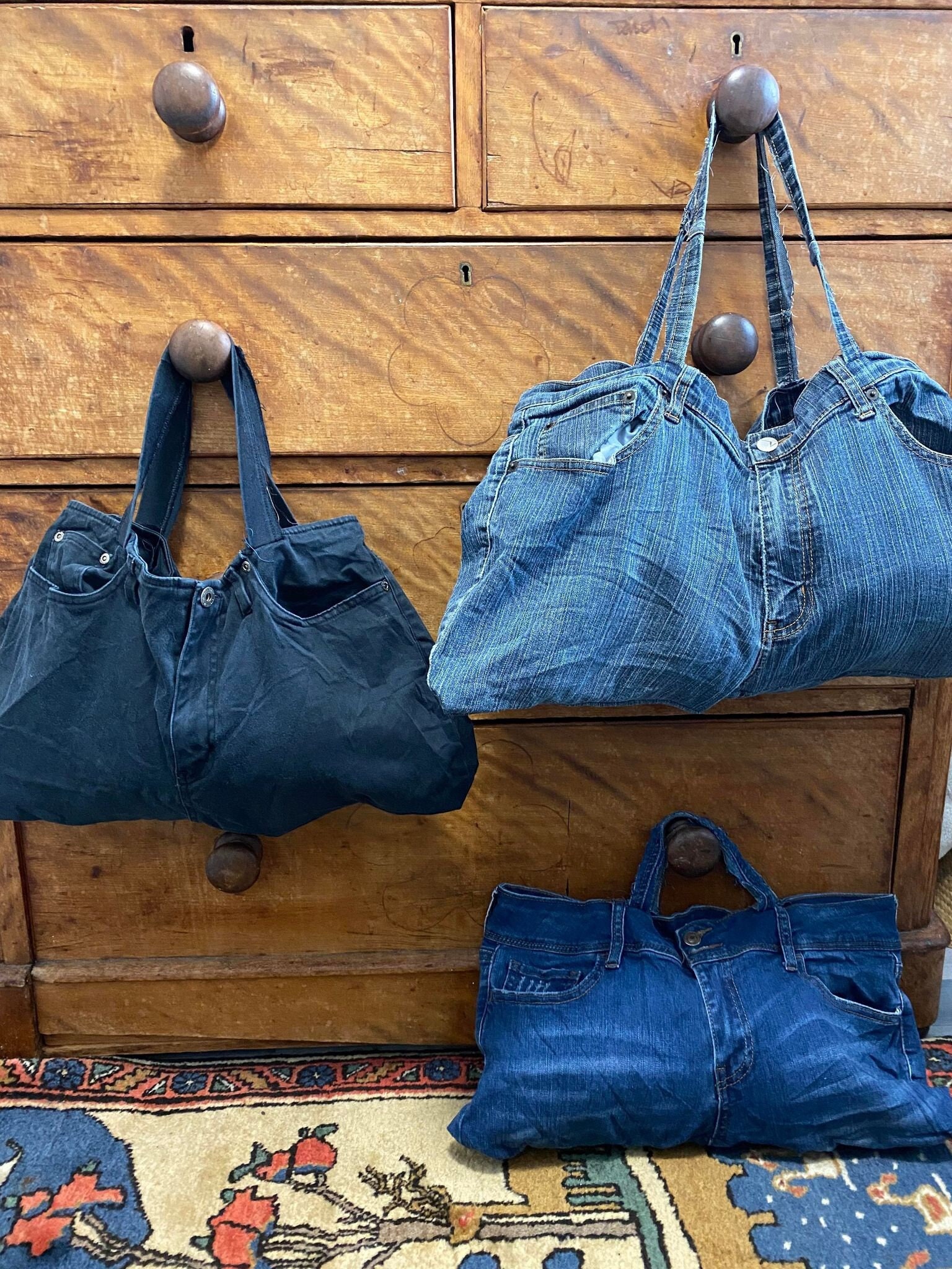 Taschenaschenbecher 'Jeans-Look' mit Ablage - verschiedene Farben