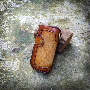 Cartera de motocicleta de cuero hecha a mano, ciclistas de regalo únicos, cartera de cuero con herramientas, hombres de cartera larga única, cartera marrón con cremallera de camionero tallado