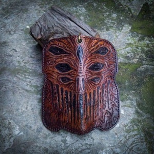 Cartera de motociclista aterradora con calavera tallada y mariposa, Cartera larga vikinga de cuero para hombre, Cartera de motorista hecha a mano, Cartera única de camionero hecha a mano, Regalos