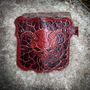 Handmade Leather Biker Wallet: Red Horn Skull, Retro Motorcycle Style