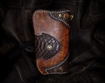 Cartera plegable de cuero repujado hecha a mano: estilo motero y vaquero
