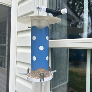 Hanging Bird Feeder:  easy to use and clean