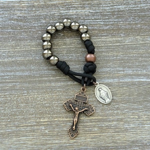 Ancient Armor - Single Decade Pocket Paracord Rosary