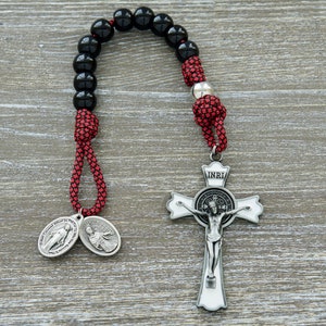 Militia Immaculatae - St. Maximilian Kolbe Signature 1 Decade - Red/White/Black Paracord Rosary, Acrylic Beads