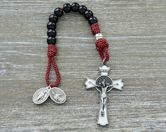 Militia Immaculatae - St. Maximilian Kolbe Signature 1 Decade Red/White/Black Paracord Rosary