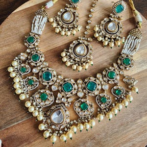 Green Emerald Indian Bridal Necklace Set Green Kundan Necklace Set Indian Jewelry Bridal Jewelry Green Choker Set