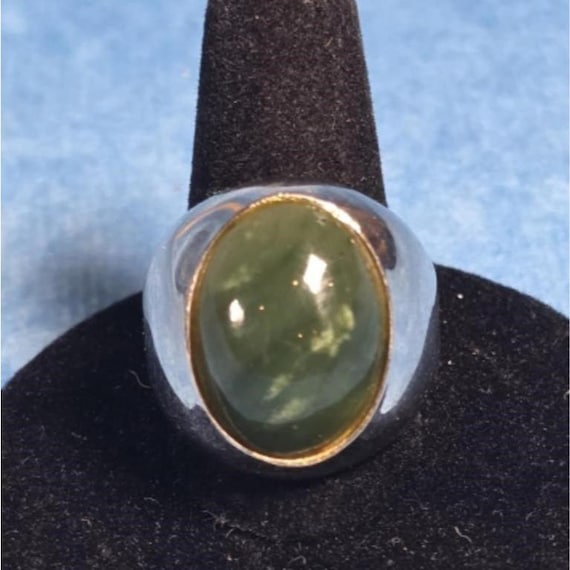 Sterling Silver Green Jade Oval Cabochon Statement Ring Size 7
