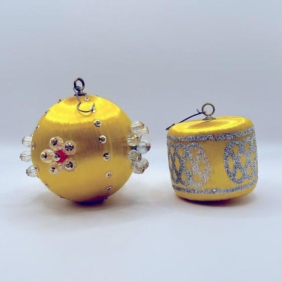 Vintage 1960's Christmas Xmas Push Pin Ornaments - Set of 2