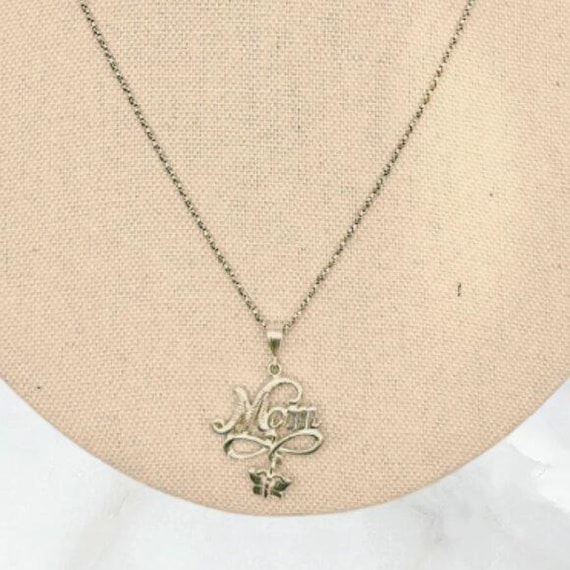 Sterling Silver "MOM" Pendant on Sterling Silver Box Chain