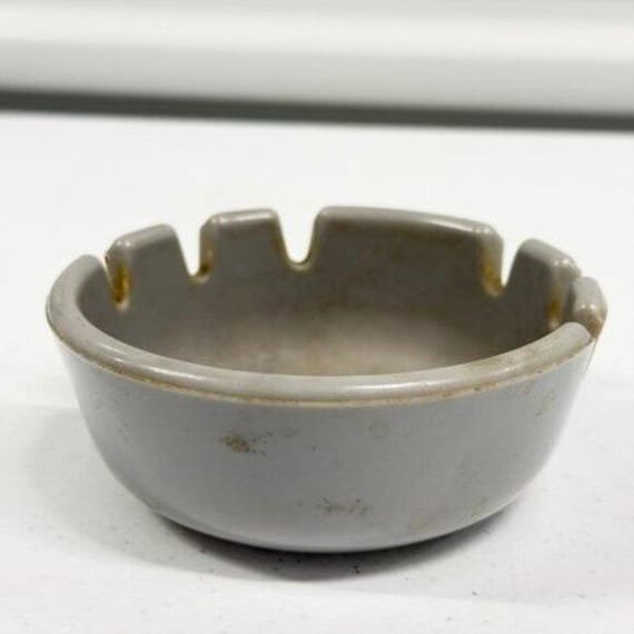 Vintage Melamine Deep Dish Ashtray