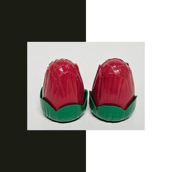 Vintage Jaydon Red Rose Salt and Pepper Shakers