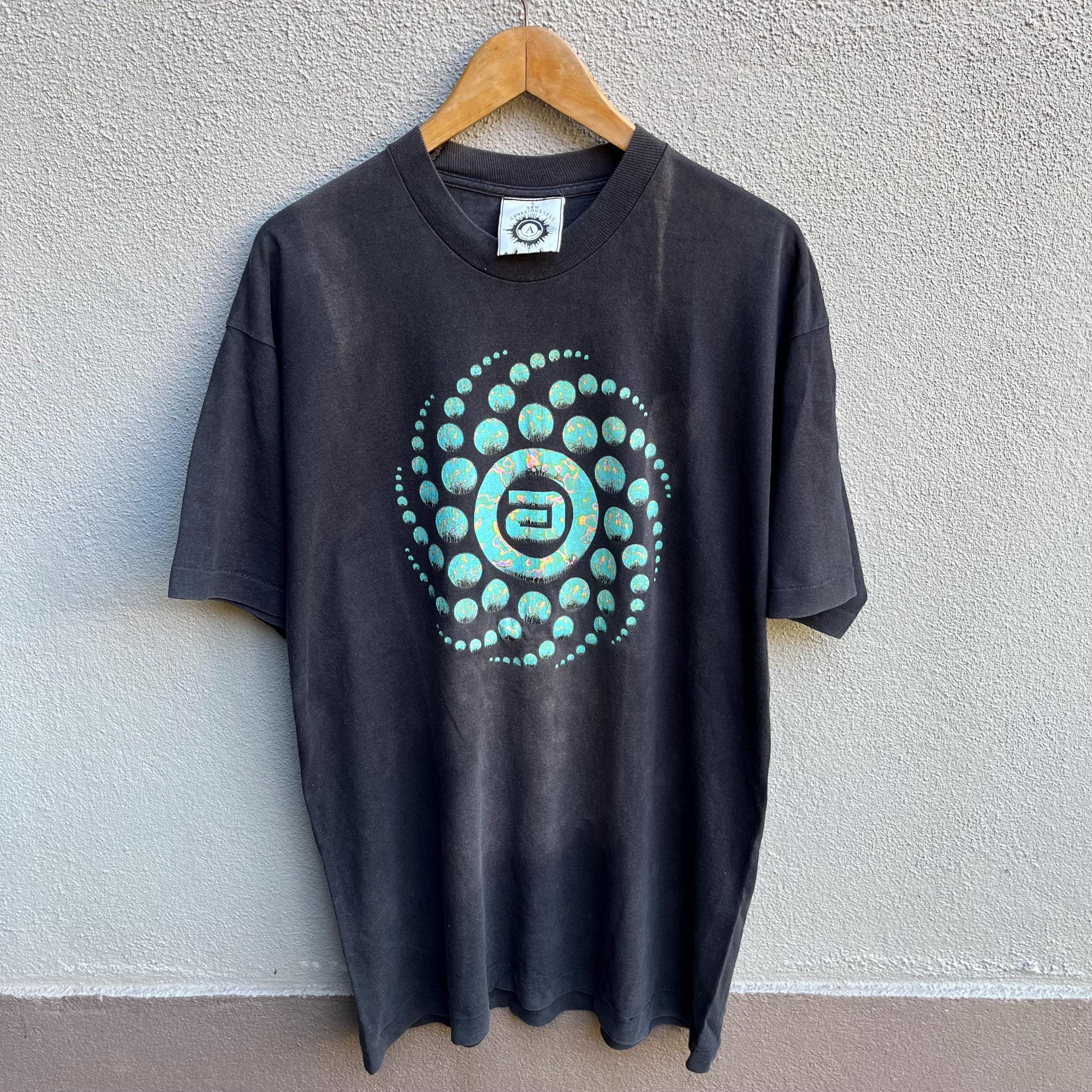 Archaic smile tshirt - Etsy 日本