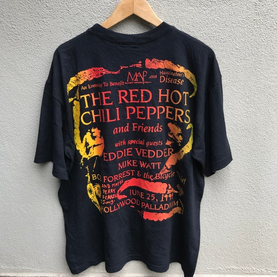 Vintage rare 90s RED hot CHILI PEPPERS band tee t… - image 3
