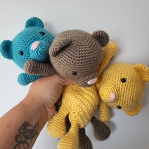 Ourson au crochet peluche fait à la main québec 100% acrylique