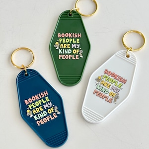 Retro Motel Keychain| Bookish Gift| Gift for Book Lovers| Book Club Gift| | Librarian Gift| Gift for Her| Cute Vintage Style Key Ring