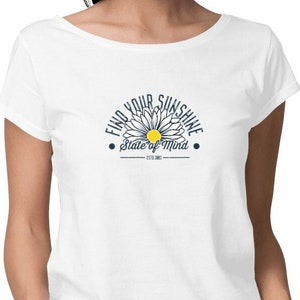 Relax Graphic Daisy Tshirt for Her, Inspirational Phrase, Gift for Women, Organic Cotton, Flower Bohemian Floral Tshirt, Original Gift