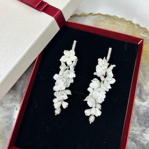 White earrings Wedding earrings with flowers White earrings Wedding earrings Crystal earrings Bride's earrings,statement earrings white