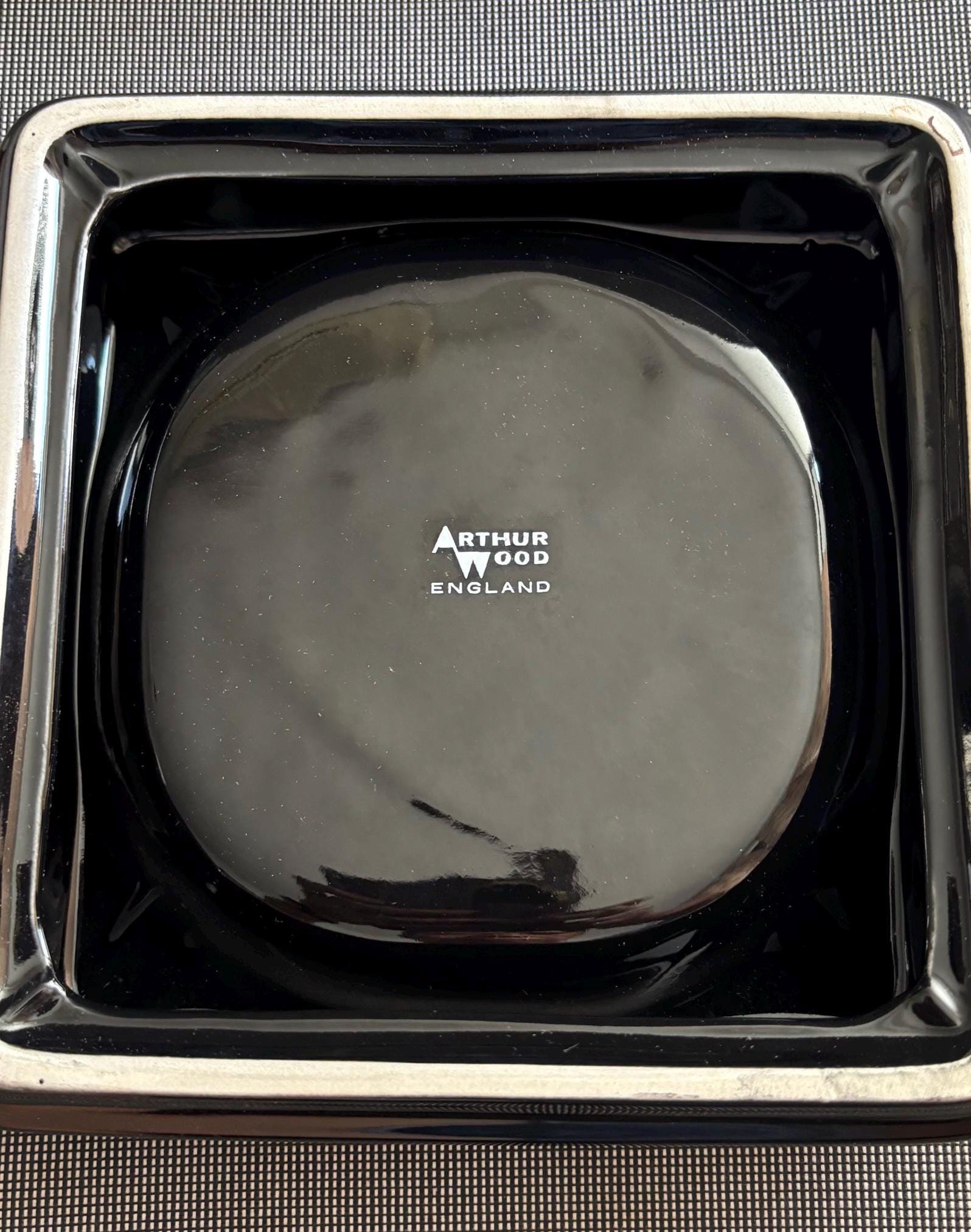 ブラック＆ホワイトスコッチウイスキー「ブキャナンズ」灰皿 - Etsy 日本